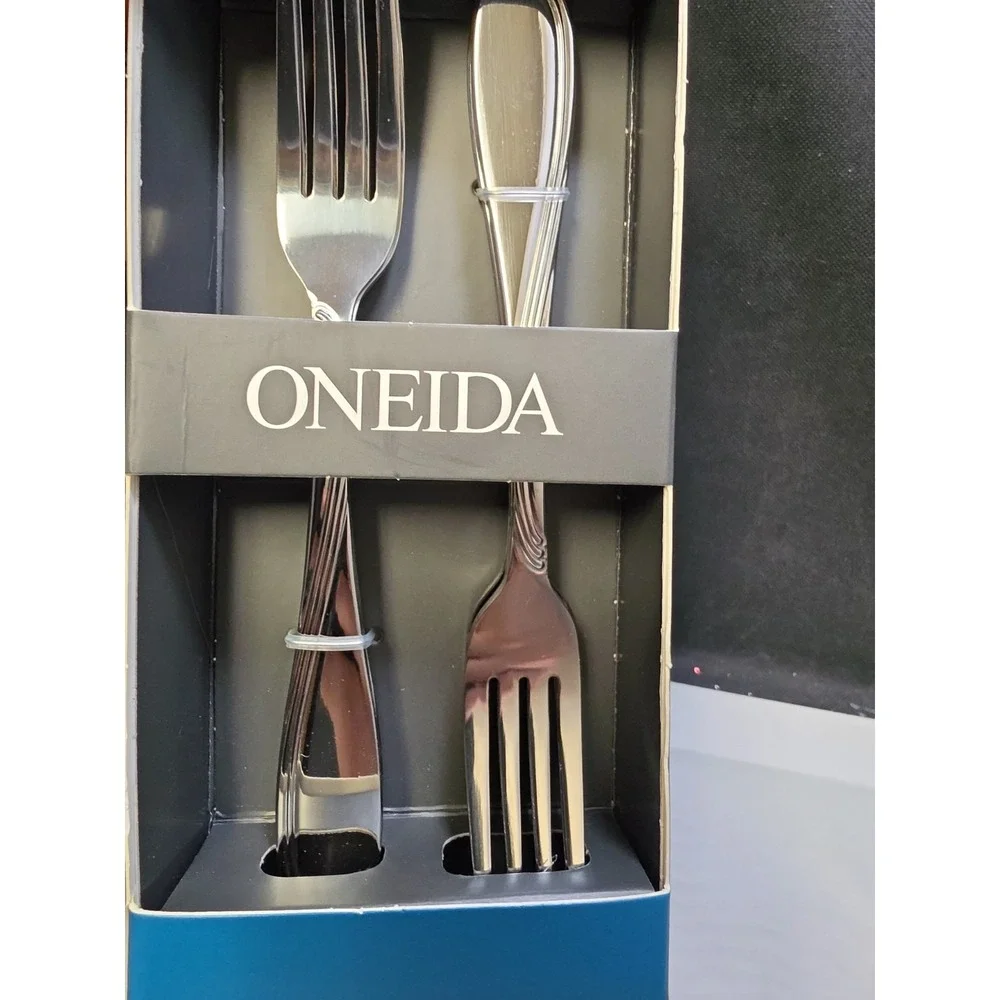 Oneida flatware set